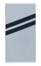 566030