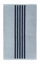 566025