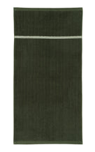 566028