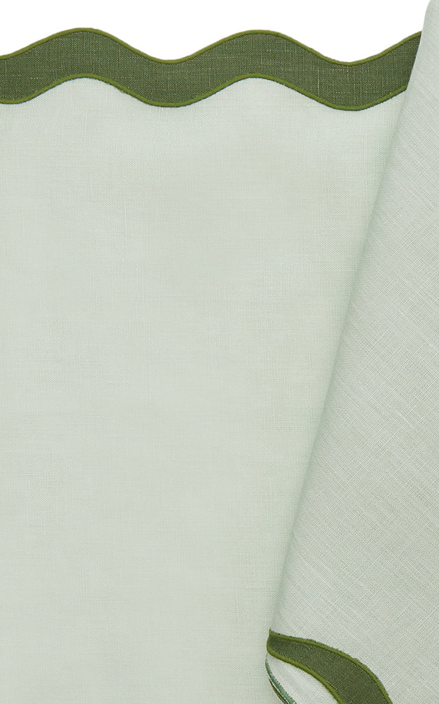 Scalloped Linen Placemat and Napkin Set