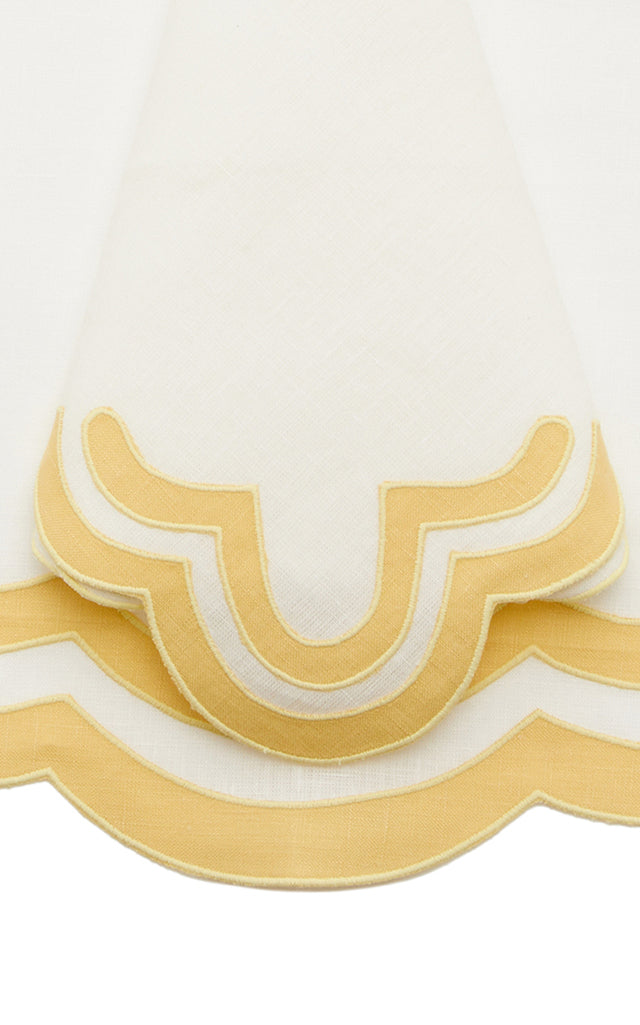 Scalloped Linen Placemat and Napkin Set