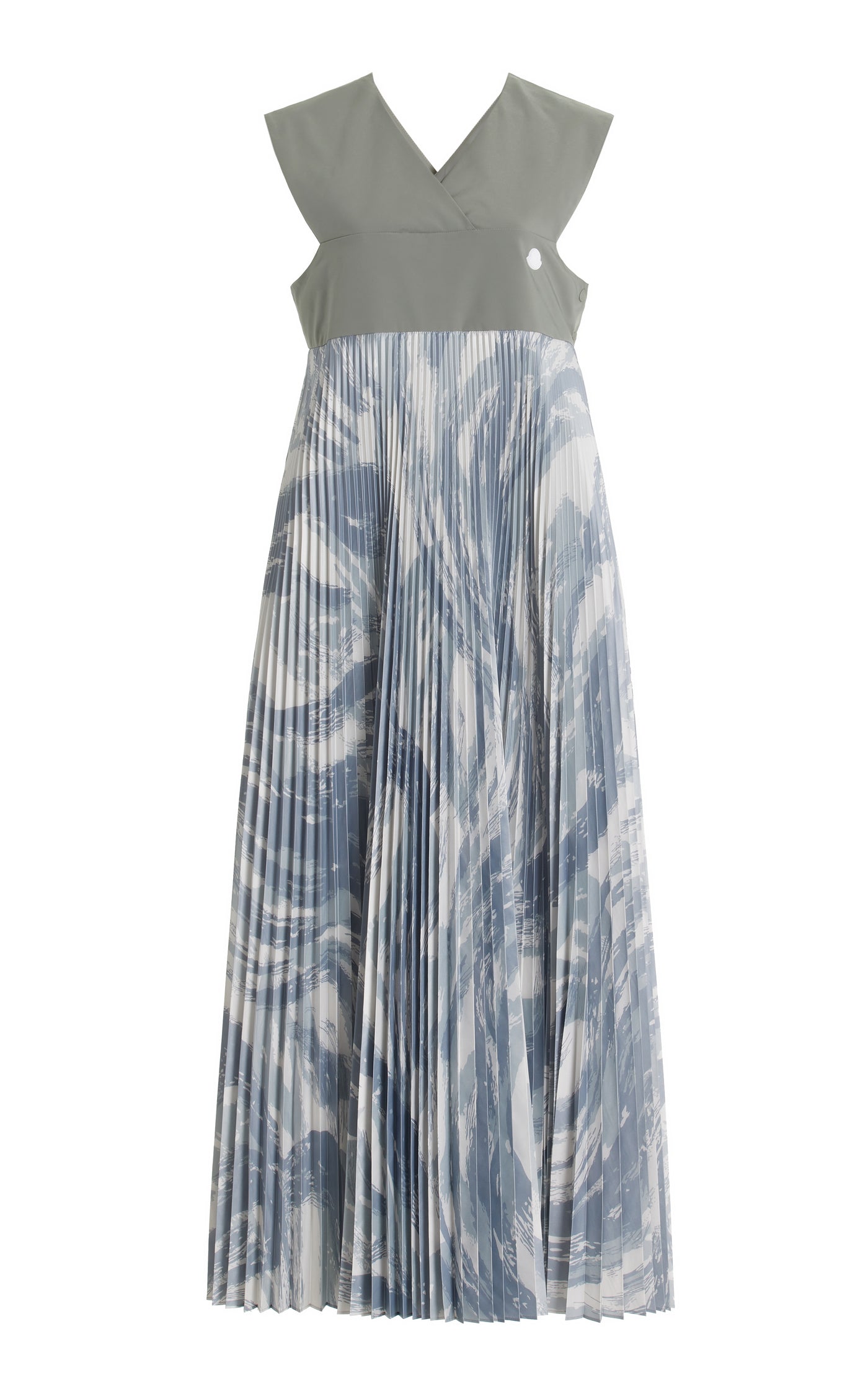 4 Moncler Hyke Plisse Maxi Dress