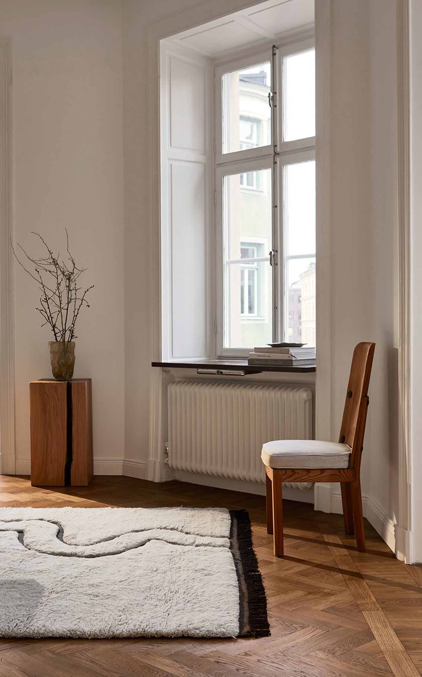 River by Nordic Knots, Shaggy Area Rug in Snow, Size 5' X 8'