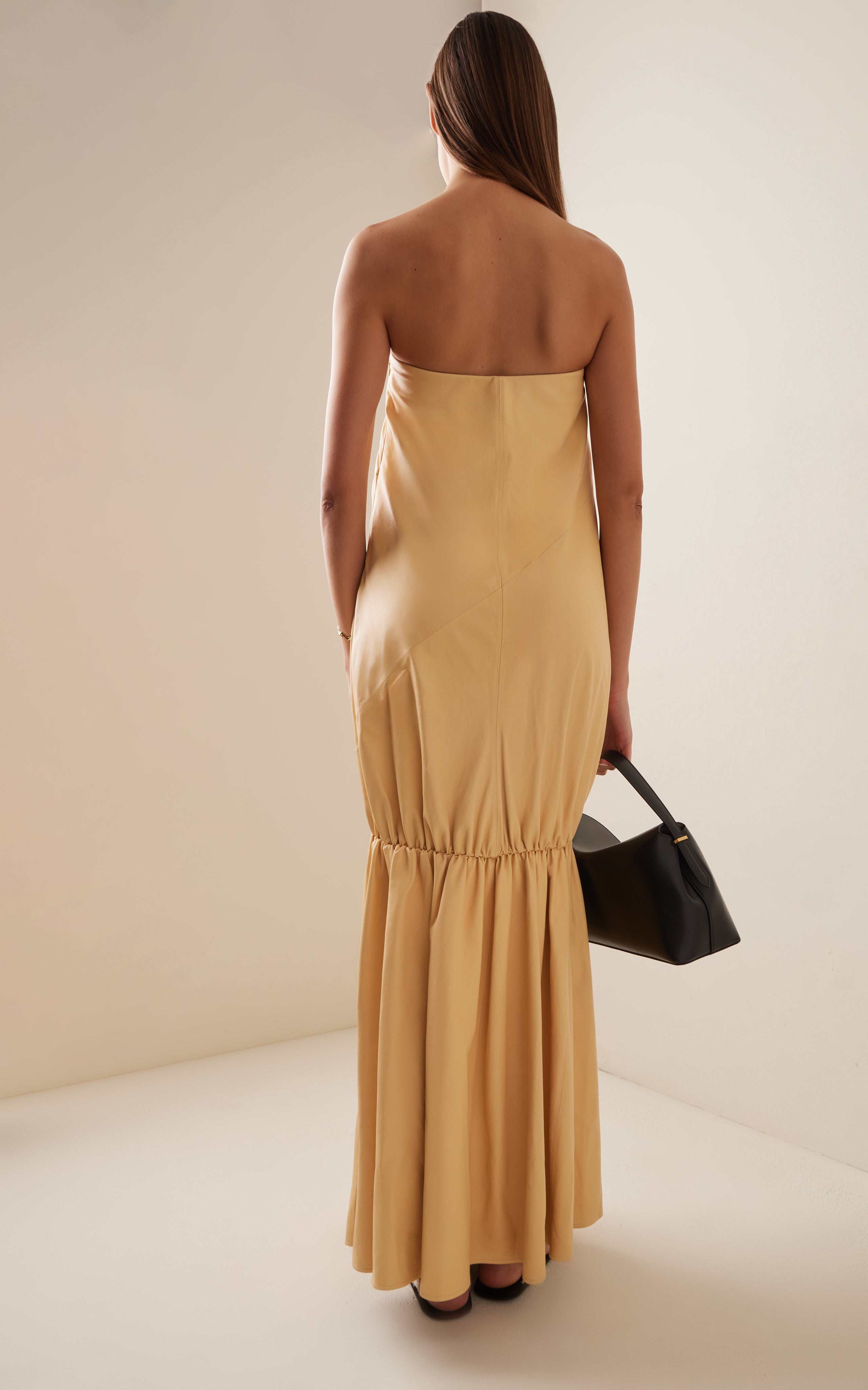 617041