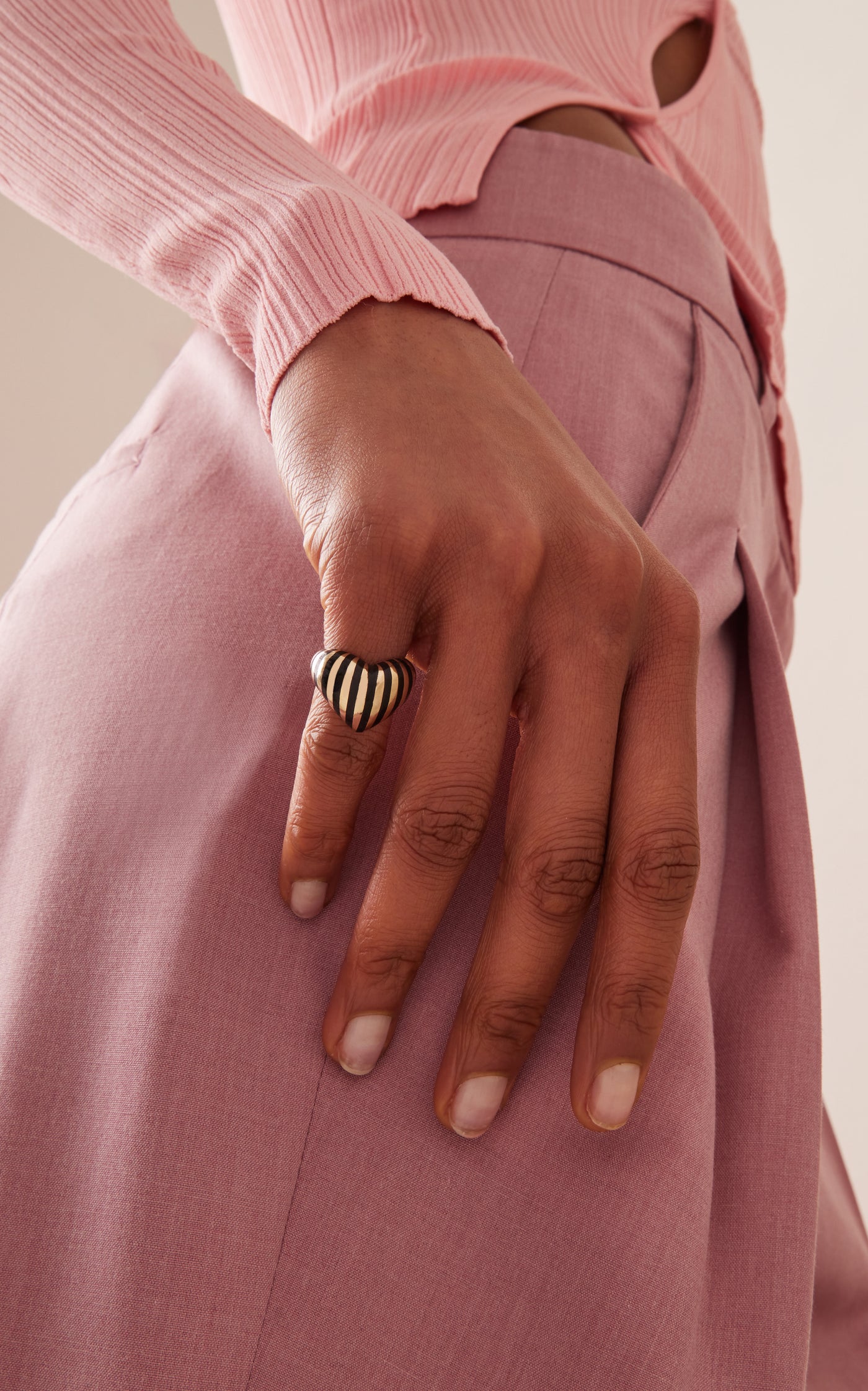 Chubby Heart Enameled 14K Yellow Gold Pinky Ring